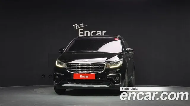Kia Carnival 2018 thumb 3