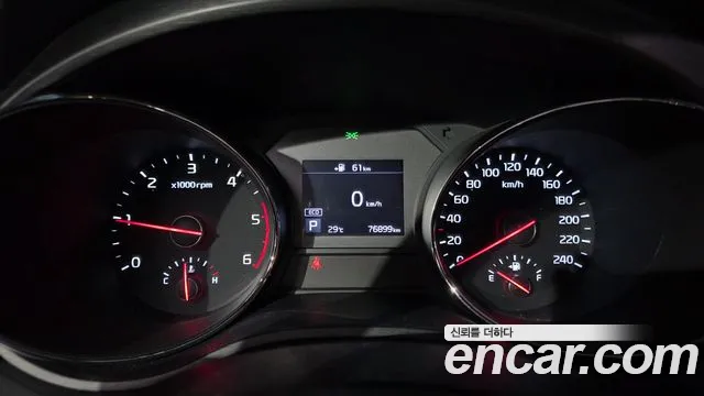 Kia Carnival 2018 thumb 8