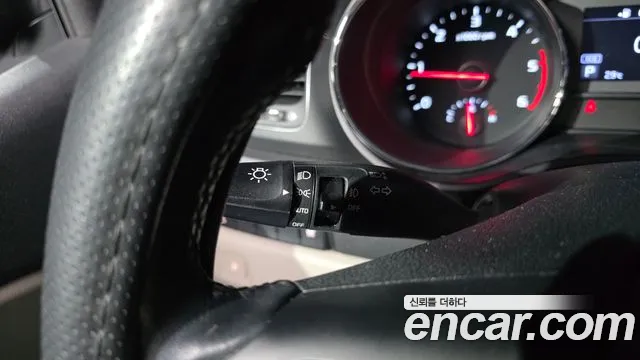 Kia Carnival 2018 thumb 12