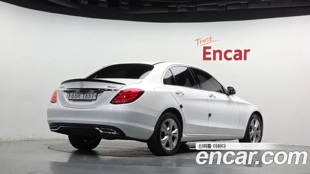 Mercedes-Benz C-Класс 2017 thumb 2