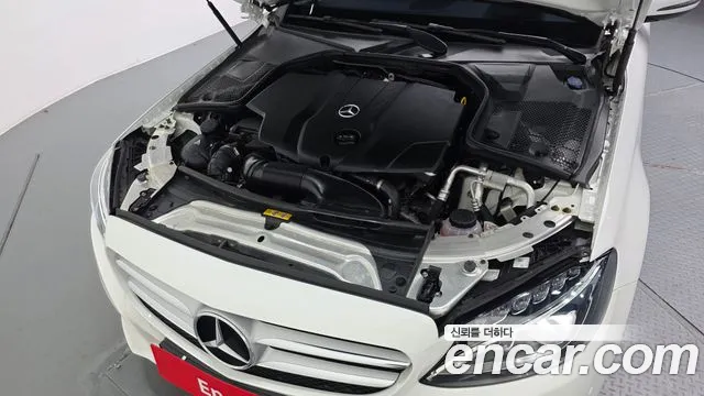 Mercedes-Benz C-Класс 2017 thumb 6