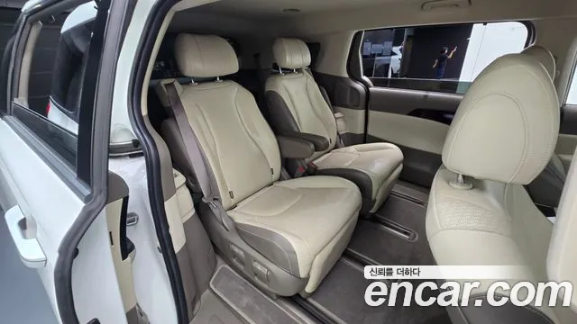 Kia Carnival 2020 thumb 11