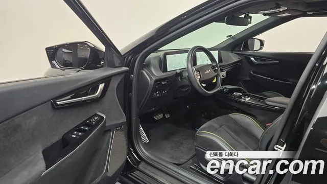 Kia EV6 2023 thumb 9