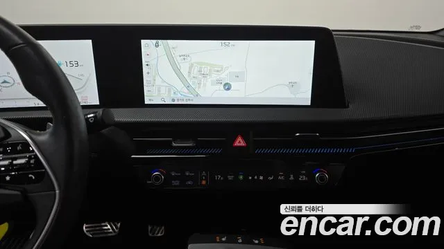 Kia EV6 2023 thumb 12