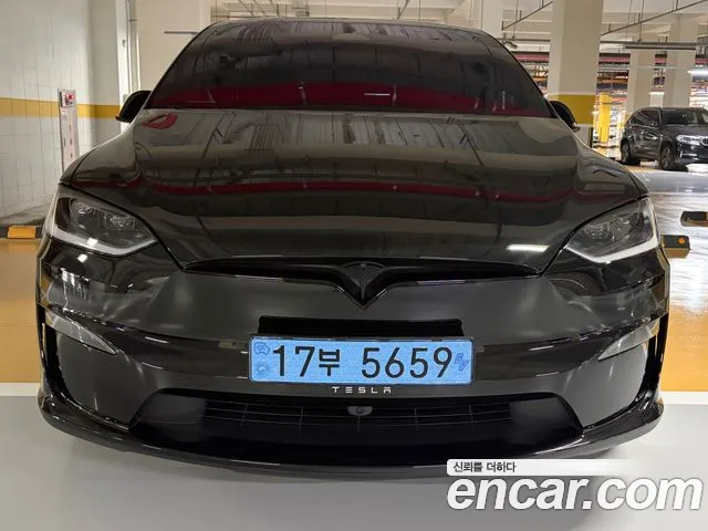 Tesla Model X 2026 thumb 2