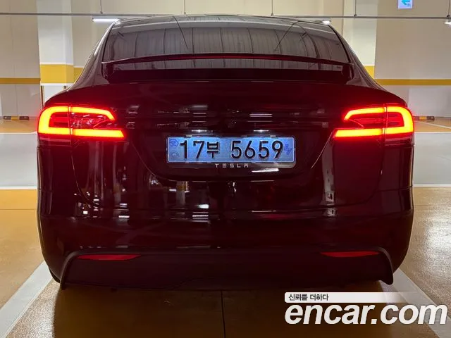 Tesla Model X 2026 thumb 5