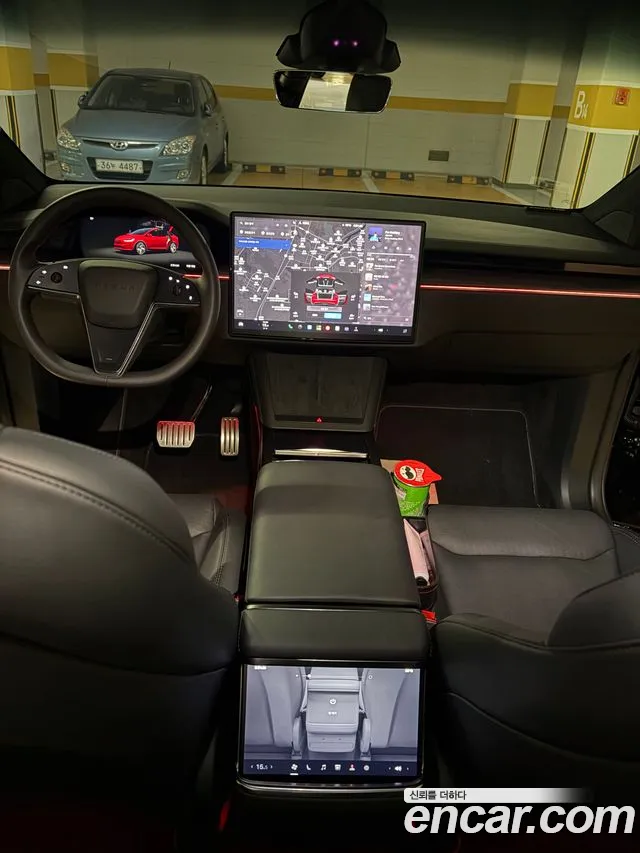 Tesla Model X 2026 thumb 9