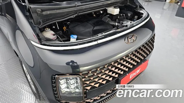 Hyundai Staria 2021 thumb 6