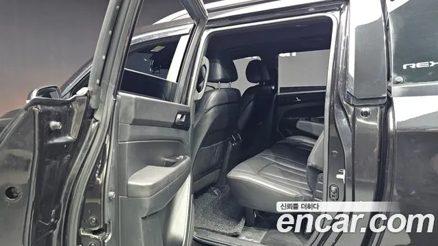 KG_Mobility_Ssangyong Rexton 2020 thumb 12