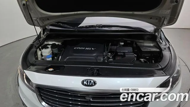 Kia Carnival 2014 thumb 6