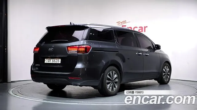 Kia Carnival 2014 thumb 2