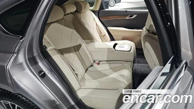 Genesis G80 2022 thumb 10