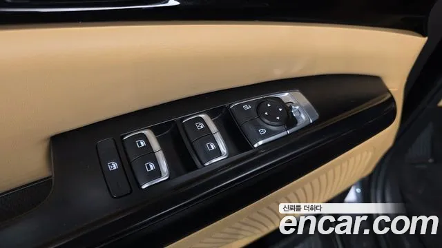 Kia Carnival 2022 thumb 11