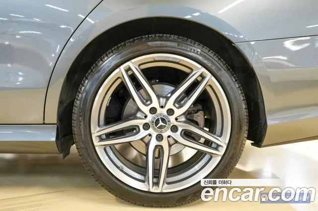 Mercedes-Benz E-Класс 2020 thumb 5
