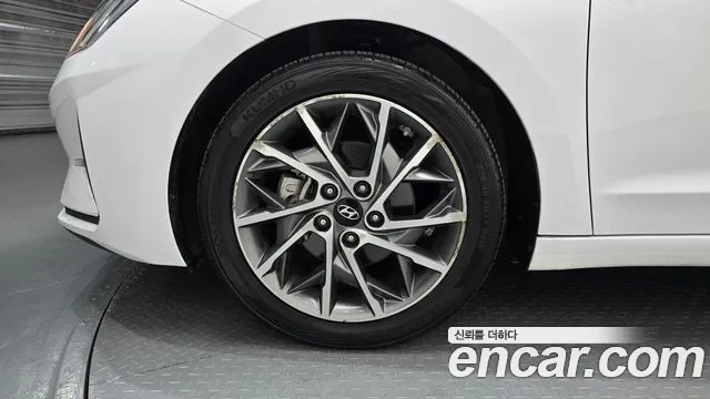 Hyundai Avante 2019 thumb 5