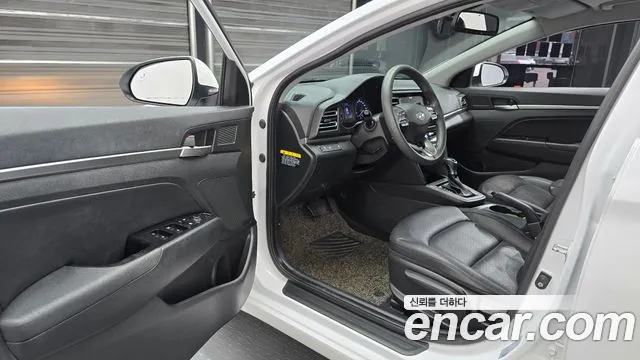 Hyundai Avante 2019 thumb 10