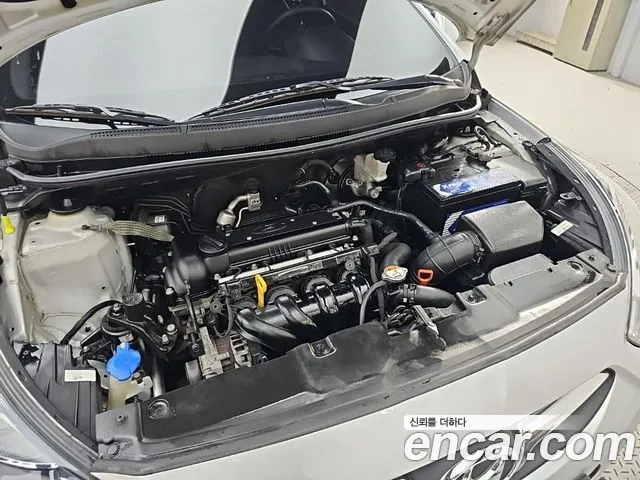Hyundai Accent 2011 thumb 6
