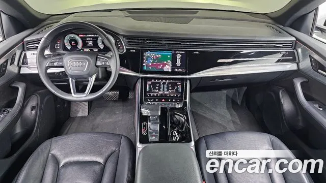 Audi Q8 2021 thumb 7