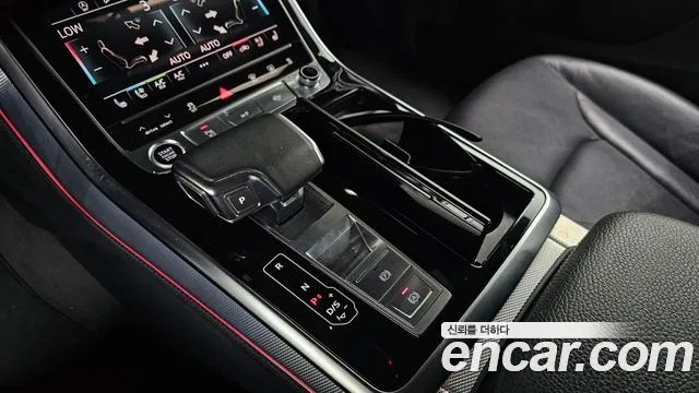 Audi Q8 2021 thumb 9