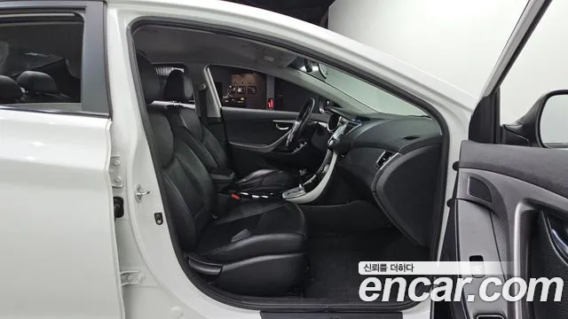 Hyundai Avante 2010 thumb 12