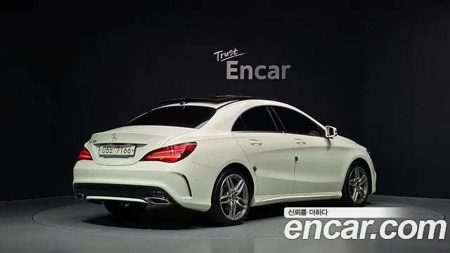 Mercedes-Benz CLA 2017 thumb 2