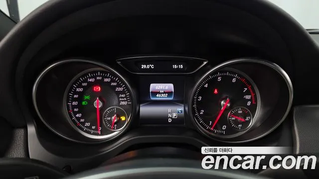 Mercedes-Benz CLA 2017 thumb 8