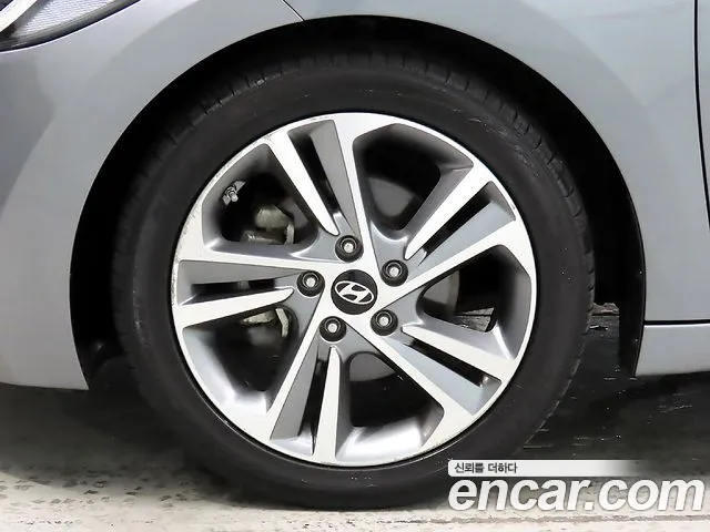 Hyundai Avante 2015 thumb 5