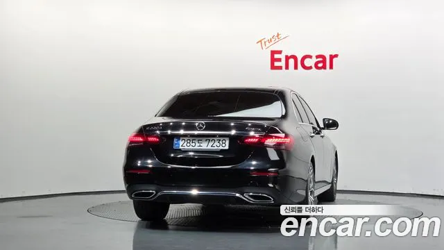Mercedes-Benz E-Класс 2022 thumb 4