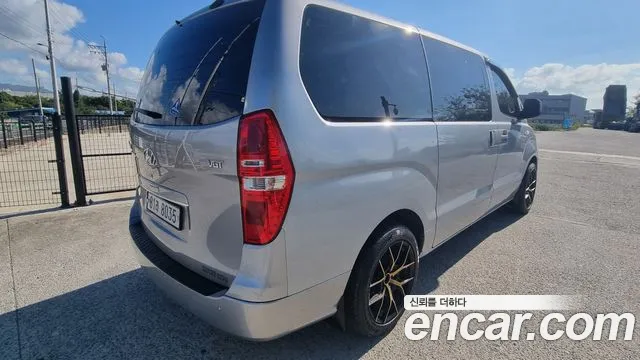 Hyundai Starex 2016 thumb 5