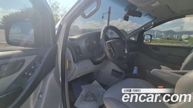 Hyundai Starex 2016 thumb 8
