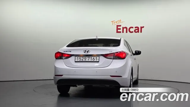 Hyundai Avante 2013 thumb 4