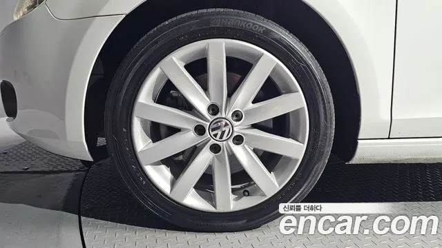 Volkswagen Golf Sportsvan 2013 thumb 5