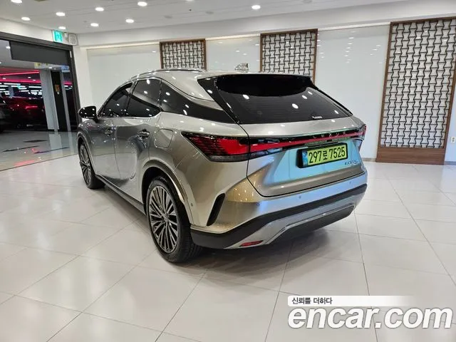 Lexus RX 2025 thumb 2