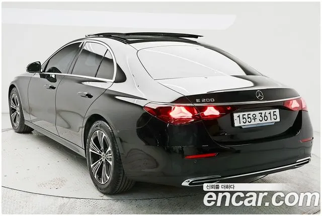 Mercedes-Benz E-Класс 2024 thumb 2