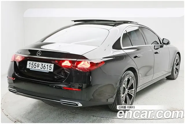 Mercedes-Benz E-Класс 2024 thumb 4