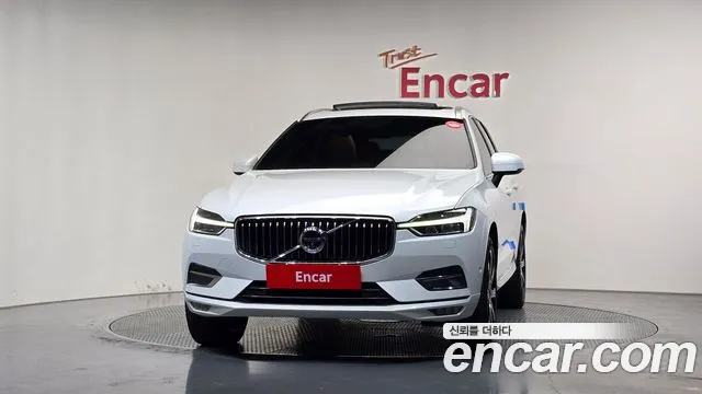 Volvo XC60 2020 thumb 3