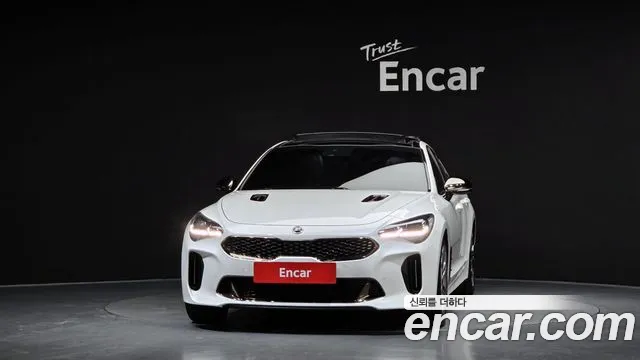 Kia Stinger 2019 thumb 3