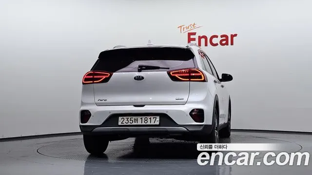 Kia Niro 2021 thumb 4