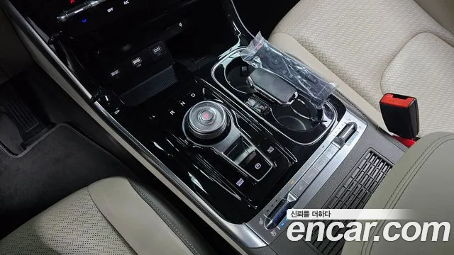 Kia Carnival 2023 thumb 8