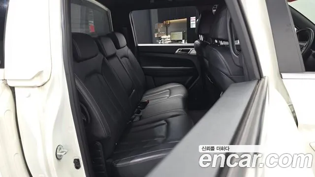 KG_Mobility_Ssangyong Rexton 2019 thumb 11