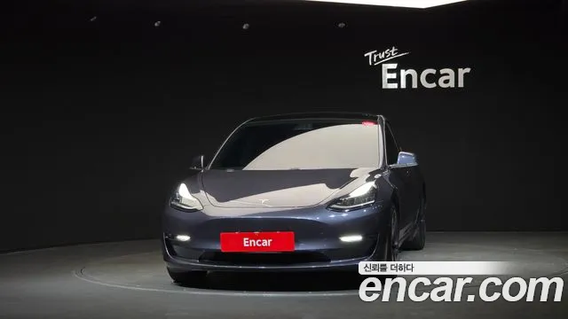 Tesla Model 3 2019 thumb 3