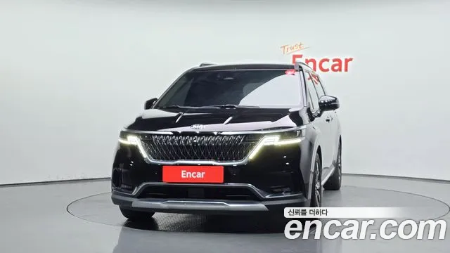Kia Carnival 2021 thumb 3