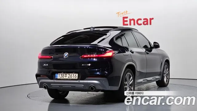 BMW X4 2021 thumb 2