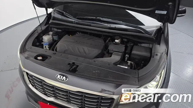 Kia Carnival 2019 thumb 5