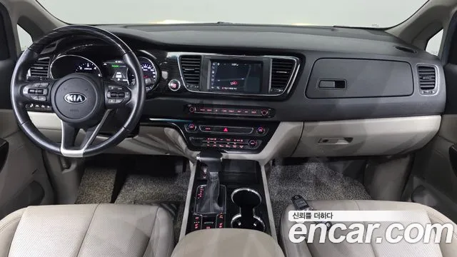 Kia Carnival 2019 thumb 6
