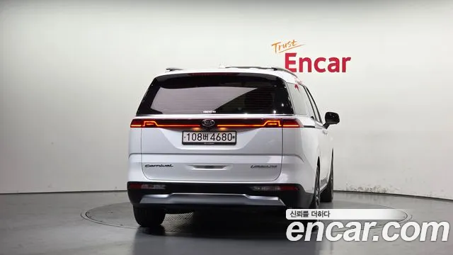 Kia Carnival 2020 thumb 4