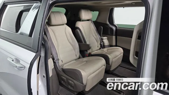 Kia Carnival 2020 thumb 11