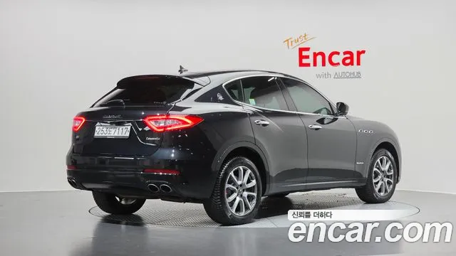 Maserati Levante 2020 thumb 2