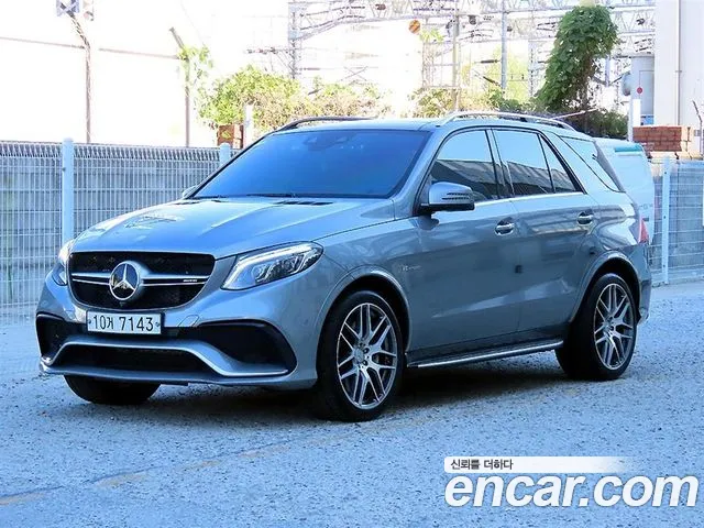 Mercedes-Benz GLE 2016 thumb 11