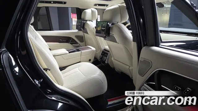 Land Rover Range Rover 2023 thumb 11